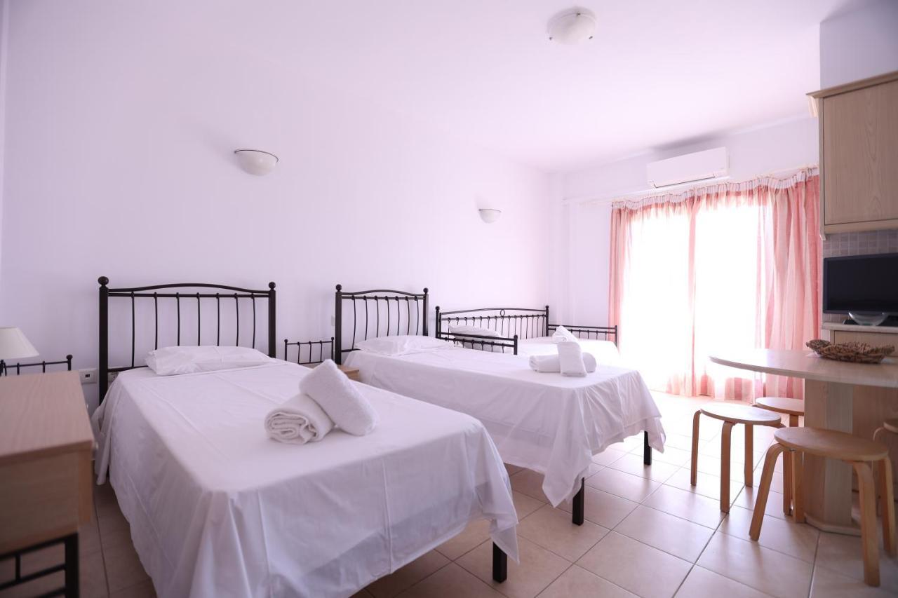 Apartamento Seaside Gialova Pilos Exterior foto