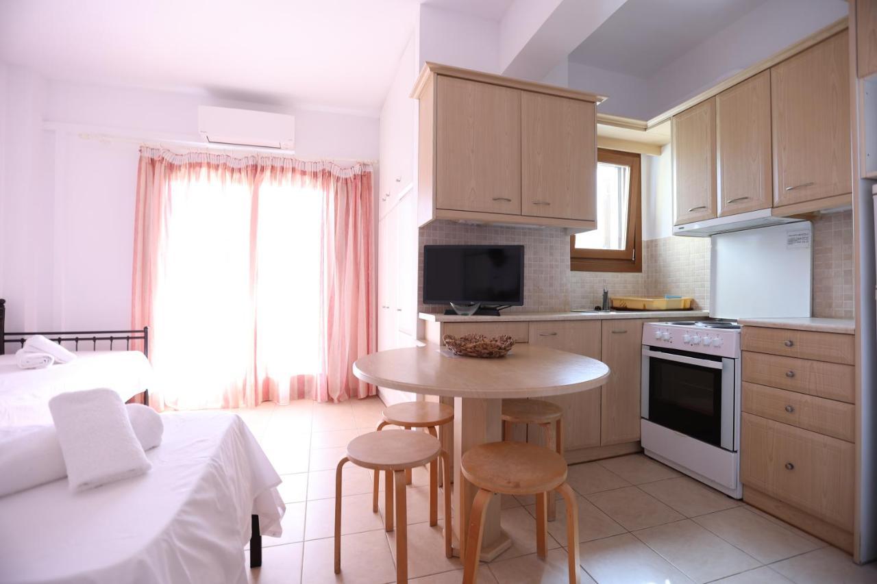 Apartamento Seaside Gialova Pilos Exterior foto