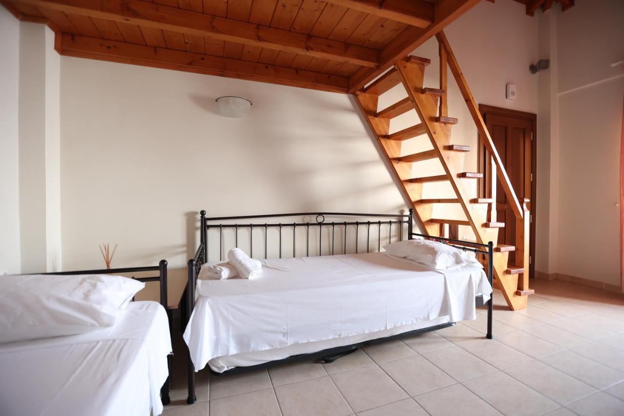 Apartamento Seaside Gialova Pilos Exterior foto