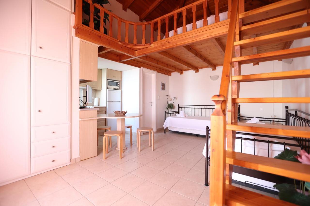 Apartamento Seaside Gialova Pilos Exterior foto