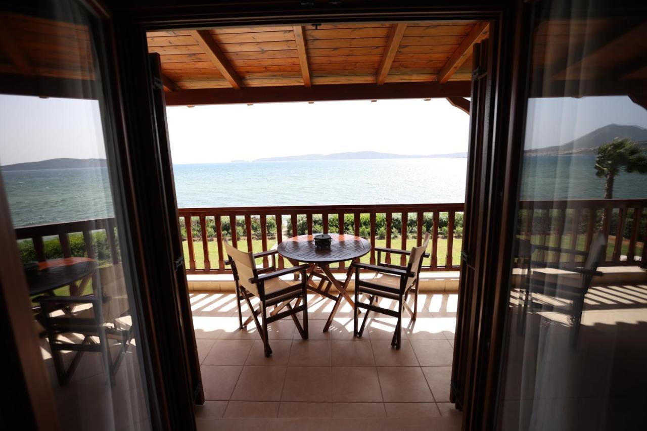 Apartamento Seaside Gialova Pilos Exterior foto